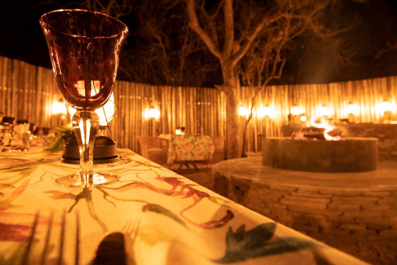 Safari Moon Luxury Bush Lodge Hoedspruit Exteriör bild